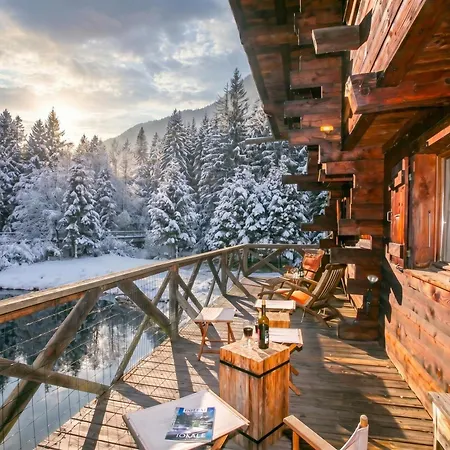 Chalet Tre La Vieux For 14 + Garden Chamonix